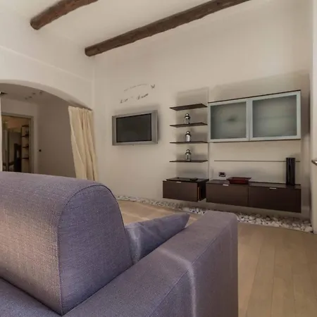 Apartment Lungolago - Affitti Brevi Italia Lecco