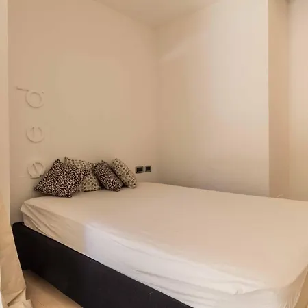 Apartment Lungolago - Affitti Brevi Italia Lecco