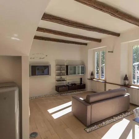 Lungolago - Affitti Brevi Italia Lecco